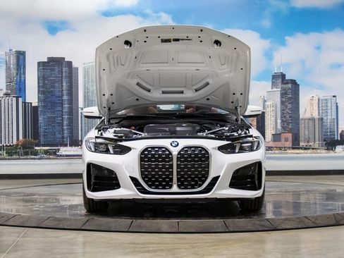 Used 2026 BMW 430i Convertible w/ M Sport Package image 6