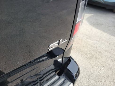 Used 2024 Nissan Frontier SL w/ Technology Package image 7