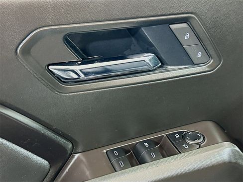 Used 2025 GMC Canyon Elevation w/ Convenience Package image 16