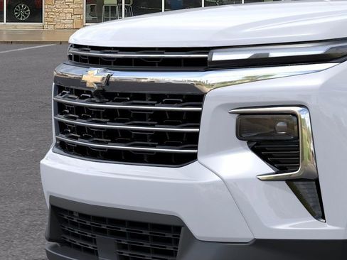 New 2026 Chevrolet Traverse LT image 13