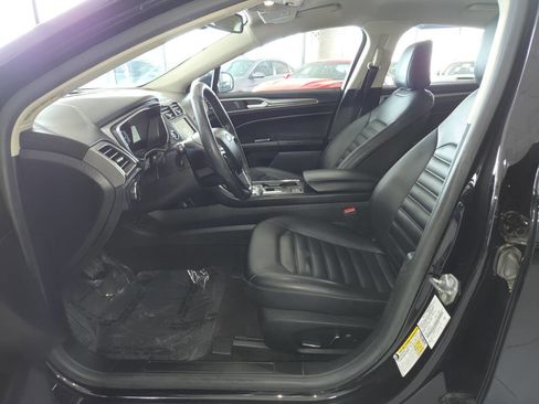 Used 2020 Ford Fusion SEL FWD image 14