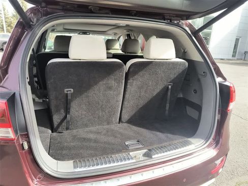 Used 2017 Kia Sorento SX image 25