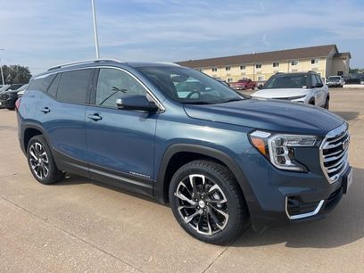 Used 2024 GMC Terrain SLT