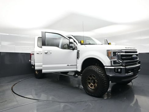 Used 2021 Ford F250 Lariat w/ Lariat Ultimate Package AWD/4WD image 29