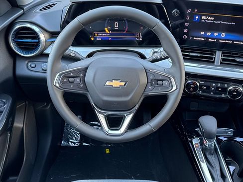 New 2026 Chevrolet Trax LT w/ Driver Confidence Package FWD image 13