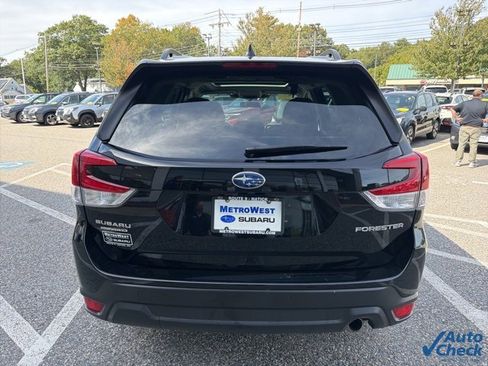Used 2023 Subaru Forester Limited image 6