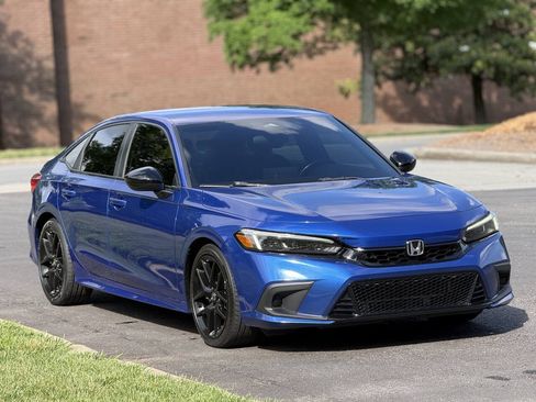 Used 2022 Honda Civic Sport image 3