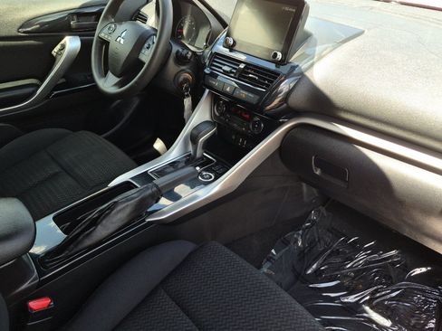 Used 2022 Mitsubishi Eclipse Cross LE AWD/4WD image 15