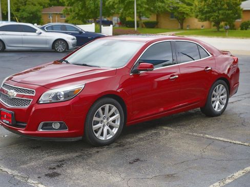 Used 2013 Chevrolet Malibu LTZ FWD image 3