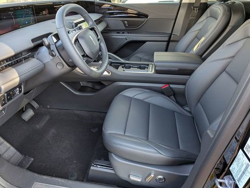 New 2026 Lincoln Nautilus Premier AWD/4WD image 12