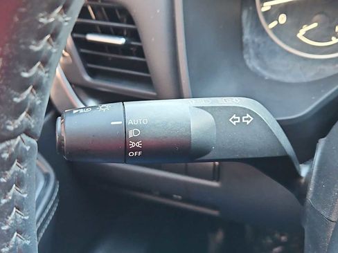 Used 2023 Nissan Rogue SV w/ SV Premium B Package image 27