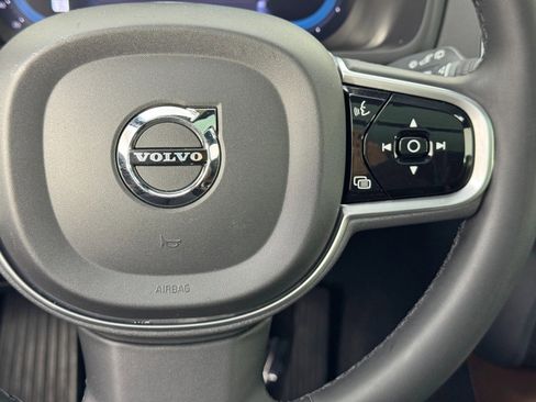 Used 2023 Volvo XC90 T8 Ultimate image 23