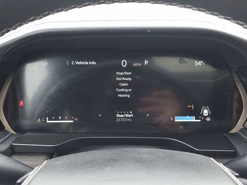 Used 2023 Jeep Grand Cherokee Overland w/ Adv Protech Group III AWD/4WD image 13