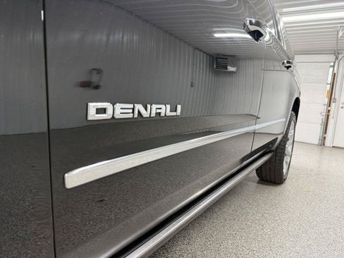 Used 2020 GMC Yukon XL Denali w/ Denali Ultimate Package AWD/4WD image 6