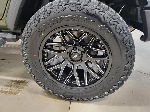 Used 2020 Jeep Wrangler Unlimited Sport AWD/4WD image 20