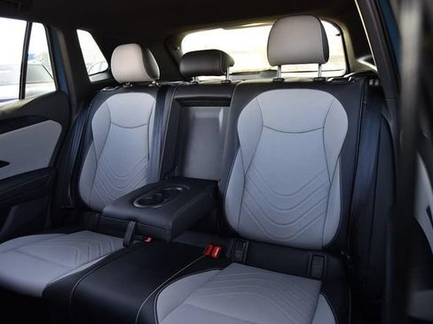 New 2026 Volkswagen Tiguan SE R-Line AWD/4WD image 22