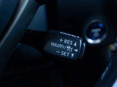 Used 2022 Lexus RX 450h AWD w/ Luxury Package image 25