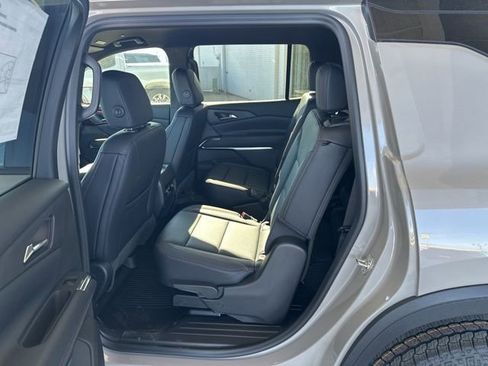 New 2026 Chevrolet Traverse Z71 image 32
