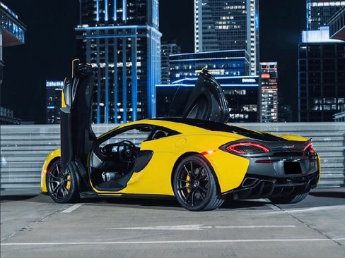 Used 2018 McLaren 570S Coupe RWD image 29