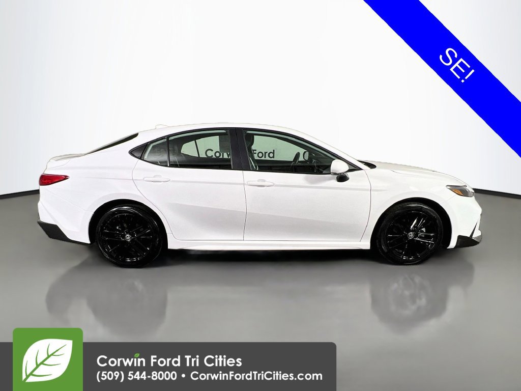 Used 2025 Toyota Camry SE w/ Convenience Package AWD/4WD image 17