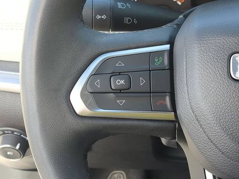 Used 2025 Jeep Compass Limited AWD/4WD image 21