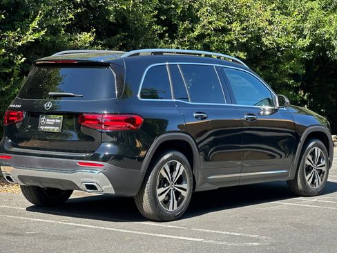 Certified 2025 Mercedes-Benz GLB 250 image 3