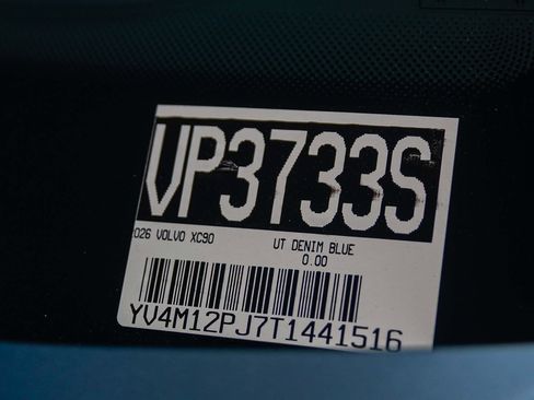 Certified 2026 Volvo XC90 B5 Core AWD/4WD image 31
