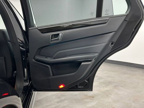 Used 2014 Mercedes-Benz E 350 4MATIC Wagon image 32