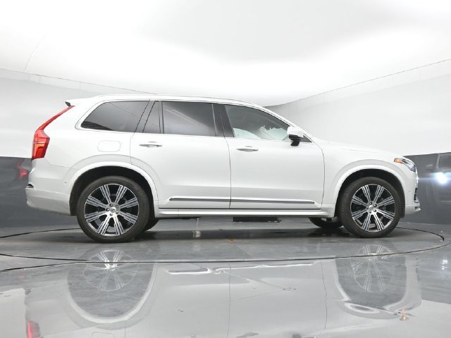 Used 2023 Volvo XC90 B6 Ultimate w/ Protection Package Premier AWD/4WD image 17