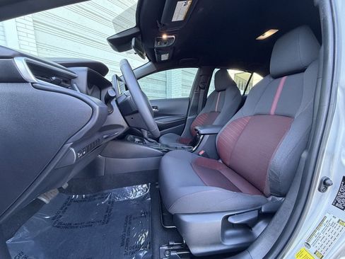 Used 2023 Toyota Corolla SE image 14