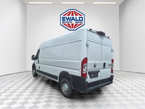 Used 2026 RAM ProMaster 2500 w/ Convenience Group FWD image 8