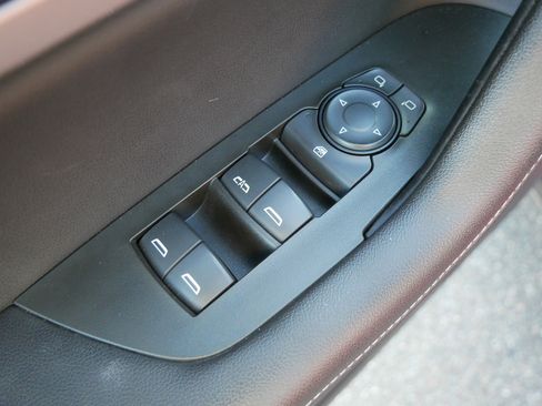 Used 2023 Chevrolet Blazer LT image 20