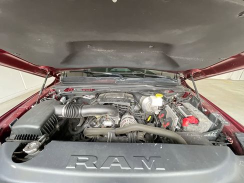 Used 2019 RAM 1500 Laramie w/ Sport Appearance Package AWD/4WD image 26
