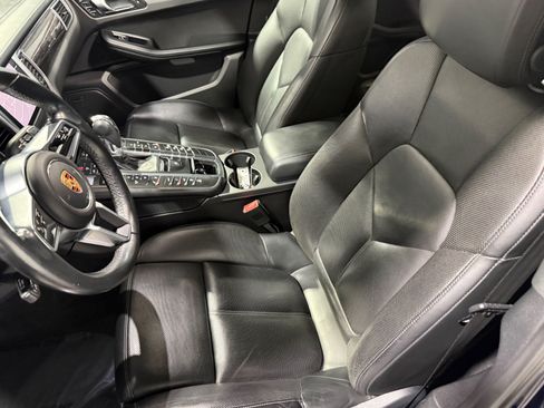 Used 2017 Porsche Macan GTS AWD/4WD image 23