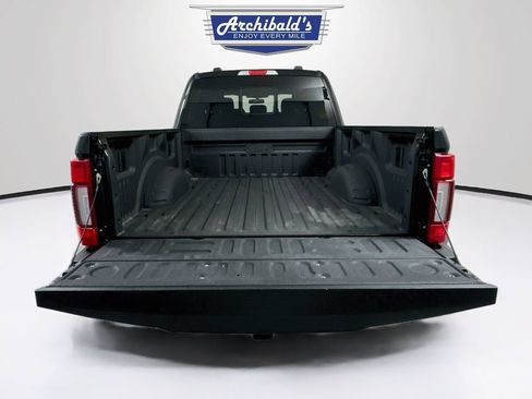 Used 2022 Ford F350 Lariat w/ Black Appearance Package AWD/4WD image 27