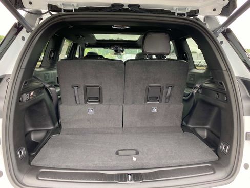 New 2025 Jeep Grand Cherokee L Limited image 5