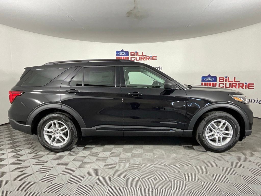 New 2026 Ford Explorer Active w/ Active Comfort Package RWD image 2