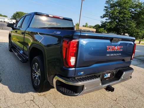 Used 2019 GMC Sierra 1500 4x4 Crew Cab w/ 1SA Driver Alert Package I image 11