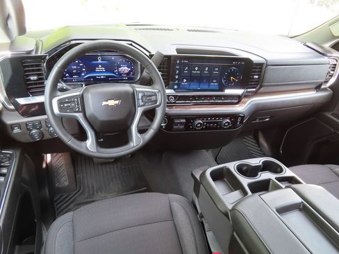 Certified 2024 Chevrolet Silverado 1500 LT w/ Z71 Off-Road Package AWD/4WD image 4