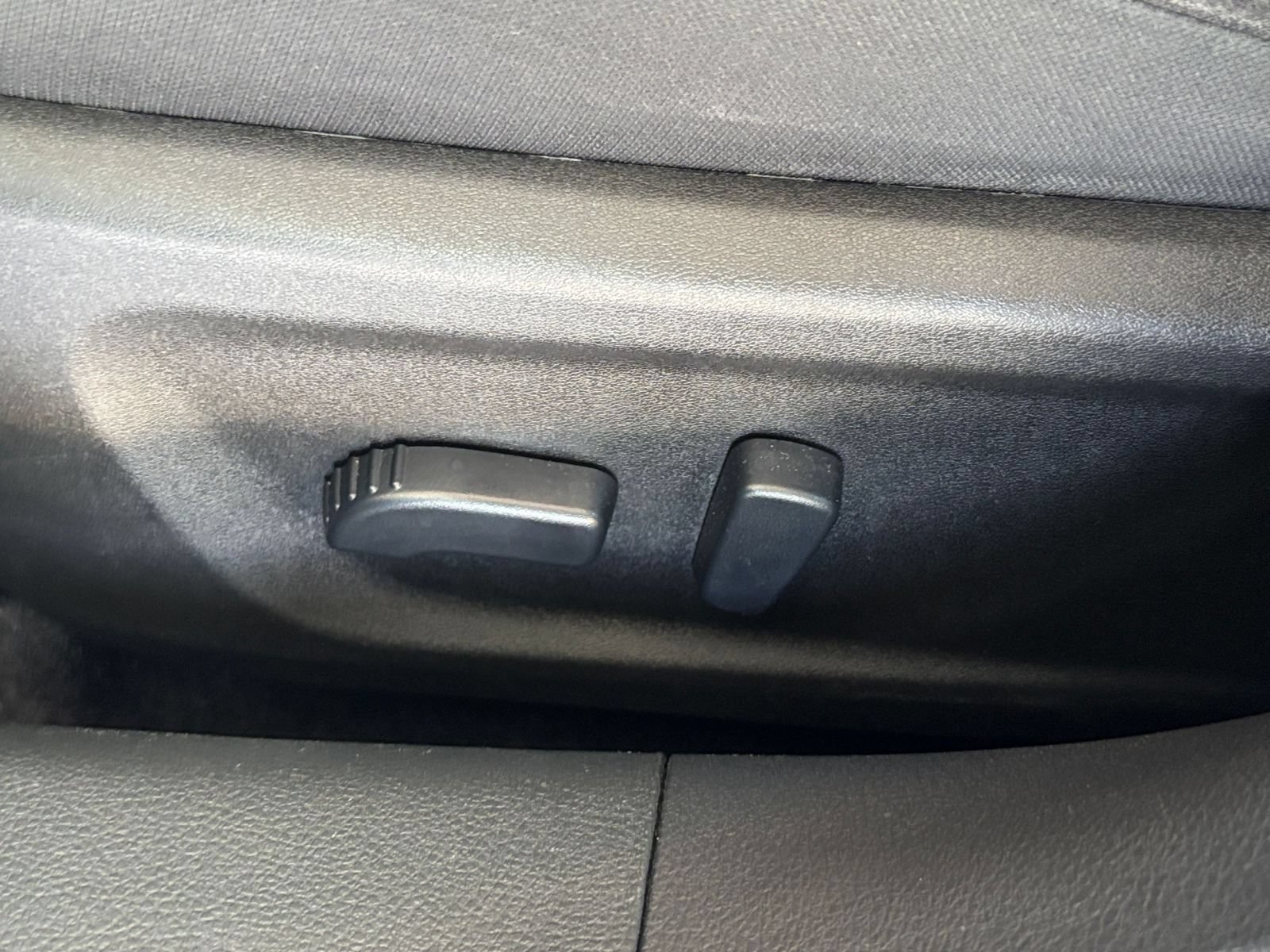 Used 2025 Nissan Altima 2.5 SV FWD image 21