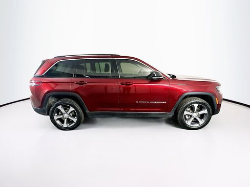 Used 2023 Jeep Grand Cherokee 4WD 4xe image 10