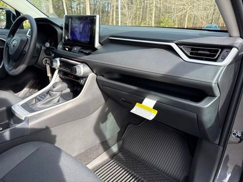 New 2025 Toyota RAV4 LE image 28
