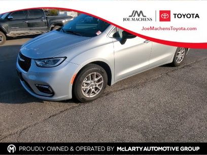 Used 2024 Chrysler Pacifica Touring-L