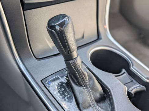 Used 2017 Toyota Camry LE image 17