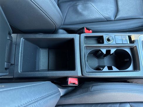 Used 2020 Audi Q3 2.0T Premium Plus w/ Premium Plus Package AWD/4WD image 18