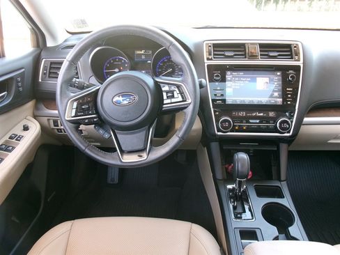 Used 2018 Subaru Outback 2.5i Limited AWD/4WD image 31