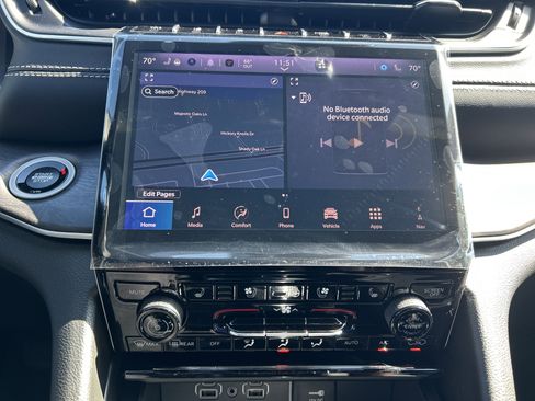 New 2025 Jeep Grand Cherokee Limited image 47