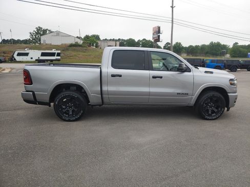 Used 2025 RAM 1500 Big Horn AWD/4WD image 13