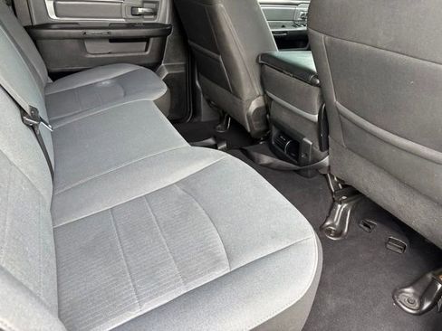 Used 2021 RAM 1500 Classic SLT AWD/4WD image 33