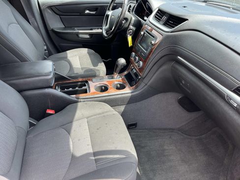 Used 2013 Chevrolet Traverse LT AWD/4WD image 23